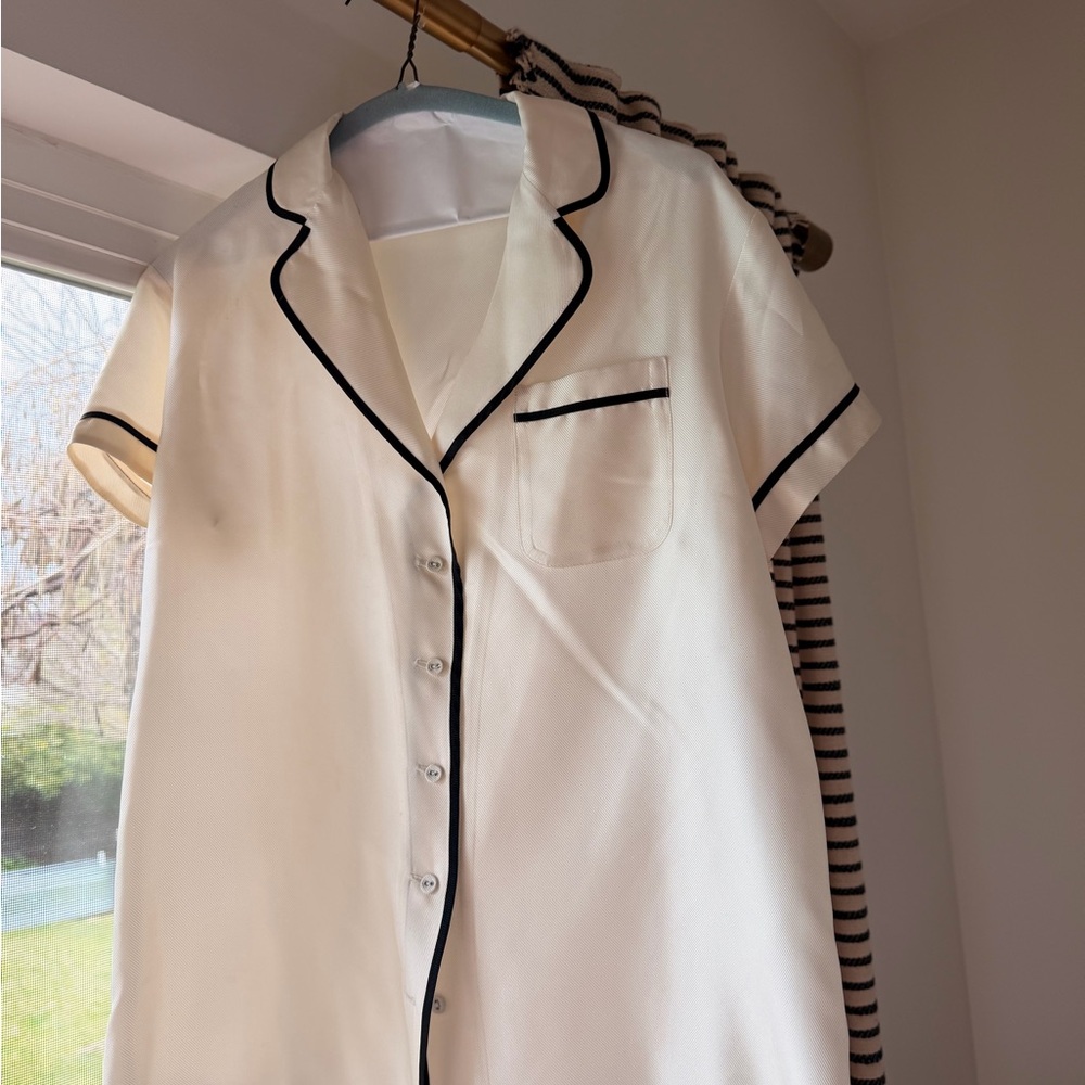 Anthropologie White Short Sleeve Silk Button-Up Shirt with Black Trim
